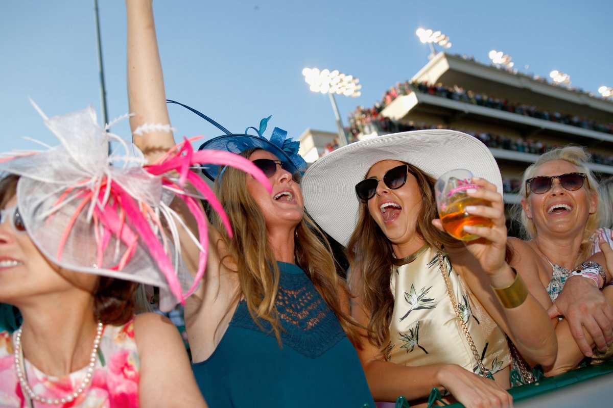 17 photos that prove the Kentucky Derby is one of the best parties of