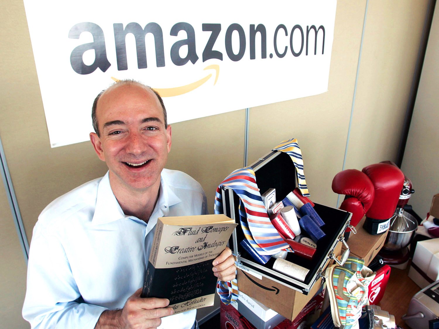 11 insane perks Amazon is offering its newest employees TechKee